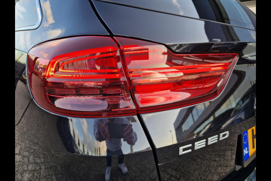 Kia Ceed Sportswagon 1.0 T-GDi DynamicPlusLine | Stoelverwarming | Dodehoek | LED | Key-Less | Navi |