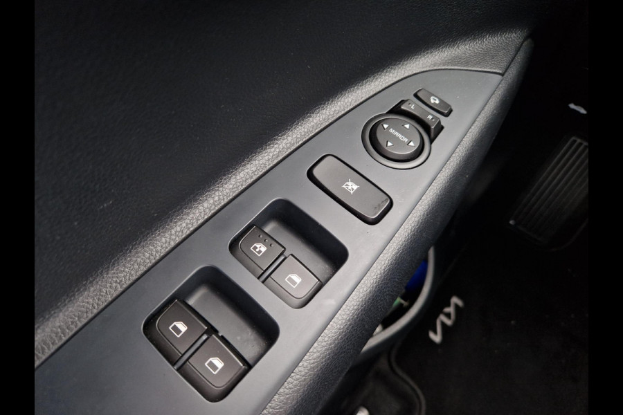 Kia Stonic 1.0 T-GDi MHEV DynamicPlusLine | Stoelverwarming | Key-Less | Regensensor | Clima | Navi |