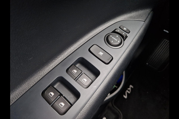 Kia Stonic 1.0 T-GDi MHEV DynamicPlusLine | Stoelverwarming | Key-Less | Regensensor | Clima | Navi |