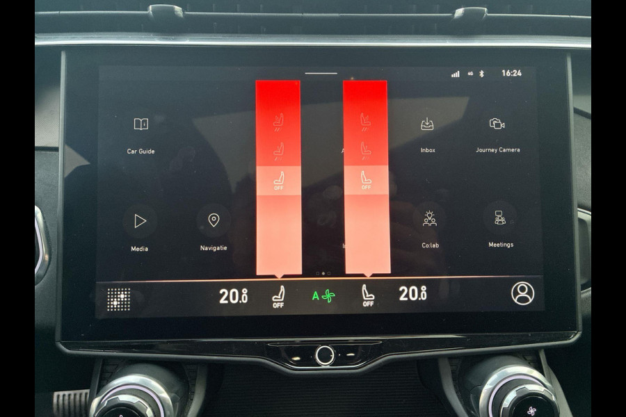 Lynk & Co 01 1.5 Plug in Hybrid Black Line| SkyRoof | Camera | Climate Pack | Pilot Assist | Park Assist | Carplay Android auto