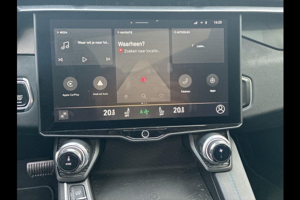 Lynk & Co 01 1.5 Plug in Hybrid Black Line| SkyRoof | Camera | Climate Pack | Pilot Assist | Park Assist | Carplay Android auto