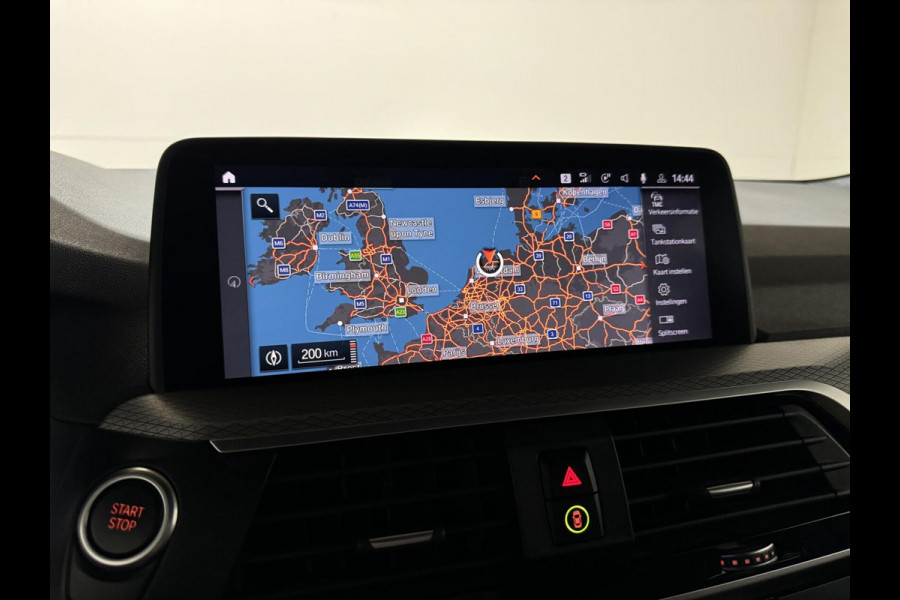 BMW X3 xDrive30e M-Sport Pano Leer Camera HUD Trekh. Sfeer NAP