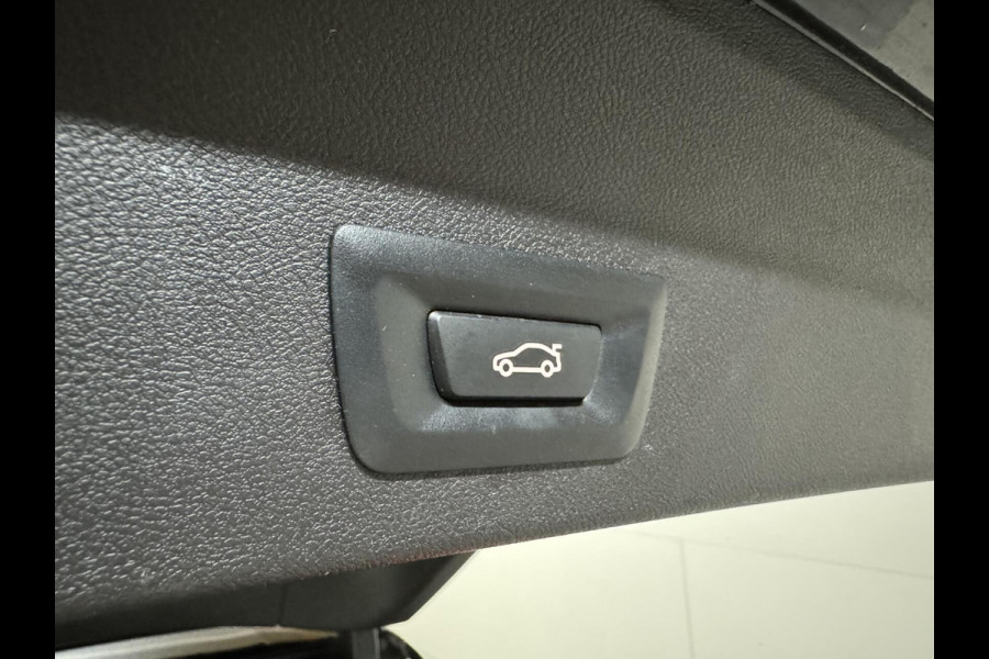 BMW X3 xDrive30e M-Sport Pano Leer Camera HUD Trekh. Sfeer NAP