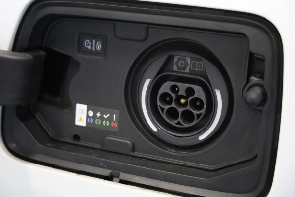 Citroën C5 Aircross 1.6 Plug-in Hybrid 225 Shine 11/2022 NAVI PANO CARPLAY CAMERA V+A PDC CRUISE LEASE v/a € 211,- INRUIL MOGELIJK