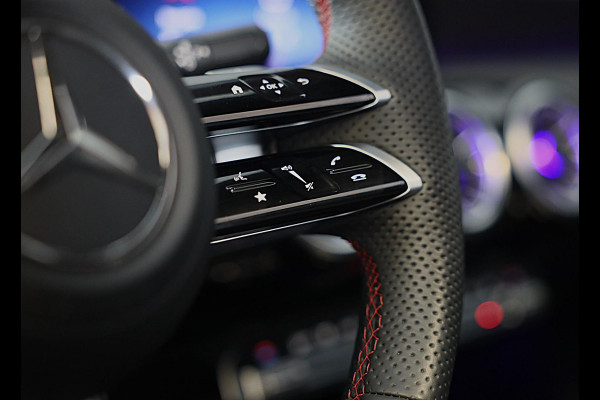 Mercedes-Benz A-Klasse 250 e AMG 45 Look / Memory / Elek Stoelen / Acc / Head Up / 360 Camera / Pano / 18 Inch