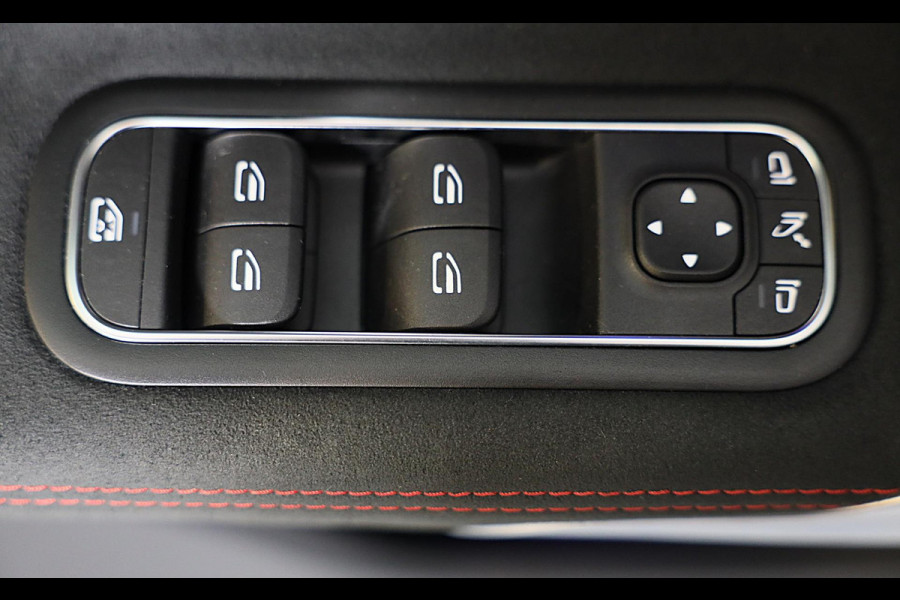 Mercedes-Benz A-Klasse 250 e AMG 45 Look / Memory / Elek Stoelen / Acc / Head Up / 360 Camera / Pano / 18 Inch