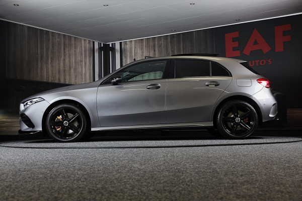 Mercedes-Benz A-Klasse 250 e AMG 45 Look / Memory / Elek Stoelen / Acc / Head Up / 360 Camera / Pano / 18 Inch