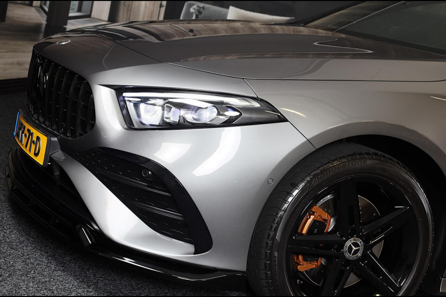 Mercedes-Benz A-Klasse 250 e AMG 45 Look / Memory / Elek Stoelen / Acc / Head Up / 360 Camera / Pano / 18 Inch