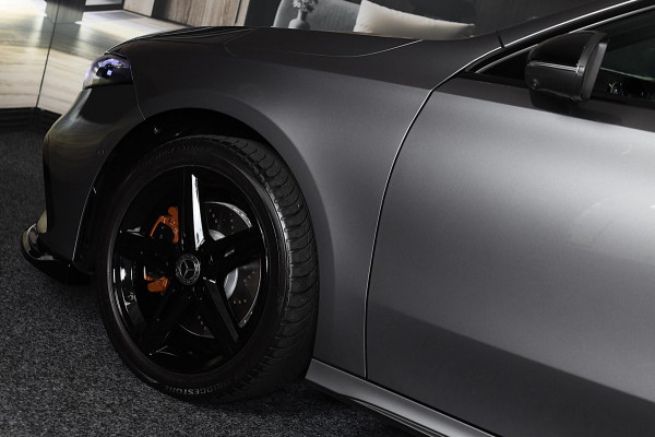 Mercedes-Benz A-Klasse 250 e AMG 45 Look / Memory / Elek Stoelen / Acc / Head Up / 360 Camera / Pano / 18 Inch