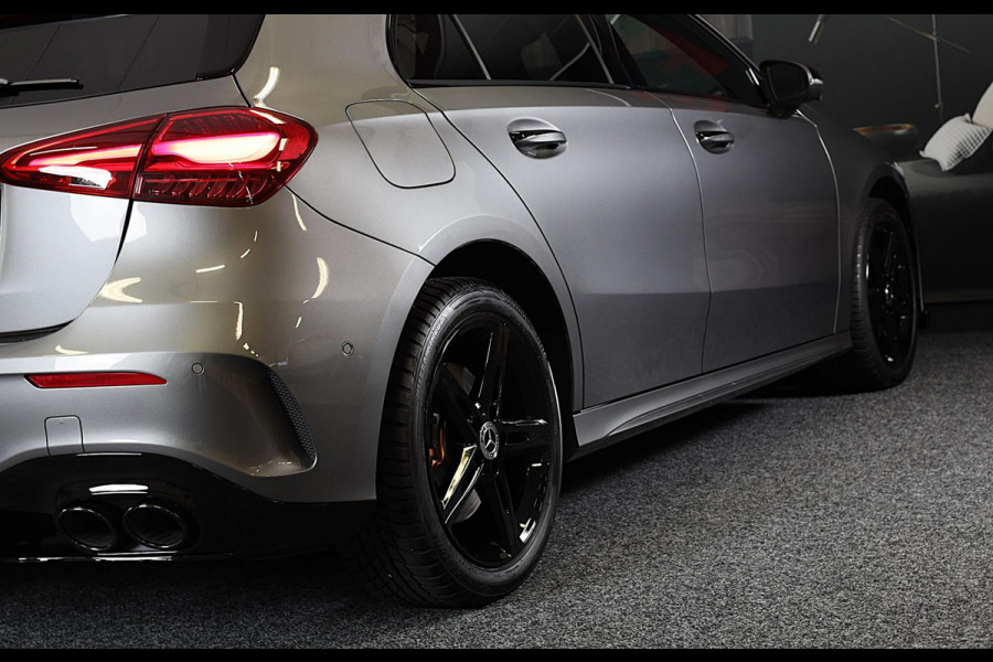 Mercedes-Benz A-Klasse 250 e AMG 45 Look / Memory / Elek Stoelen / Acc / Head Up / 360 Camera / Pano / 18 Inch