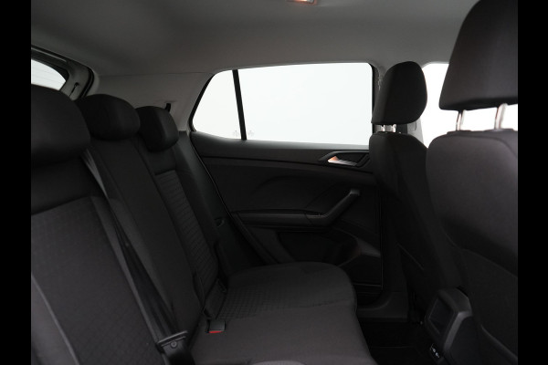 Volkswagen T-Cross 1.0 TSI Life 96pk Dealer O.H | Voorstoelen Verwarmd | Apple Carplay | Navigatie | DAB | Front Assist | Climate Control |