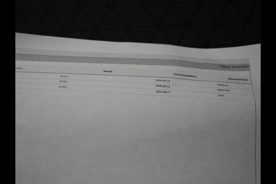 Volkswagen T-Cross 1.0 TSI Life 96pk Dealer O.H | Voorstoelen Verwarmd | Apple Carplay | Navigatie | DAB | Front Assist | Climate Control |