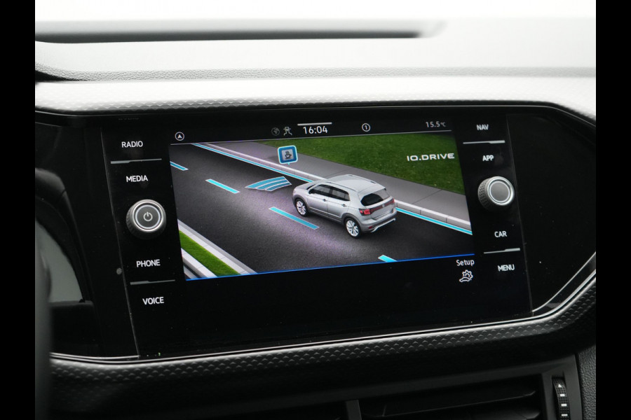 Volkswagen T-Cross 1.0 TSI Life 96pk Dealer O.H | Voorstoelen Verwarmd | Apple Carplay | Navigatie | DAB | Front Assist | Climate Control |