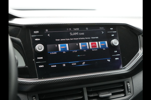 Volkswagen T-Cross 1.0 TSI Life 96pk Dealer O.H | Voorstoelen Verwarmd | Apple Carplay | Navigatie | DAB | Front Assist | Climate Control |