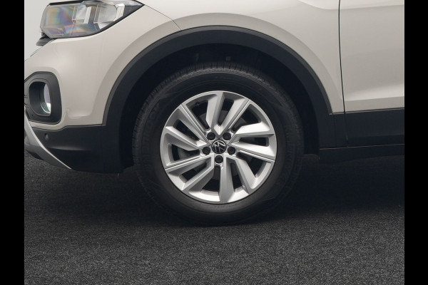 Volkswagen T-Cross 1.0 TSI Life 96pk Dealer O.H | Voorstoelen Verwarmd | Apple Carplay | Navigatie | DAB | Front Assist | Climate Control |