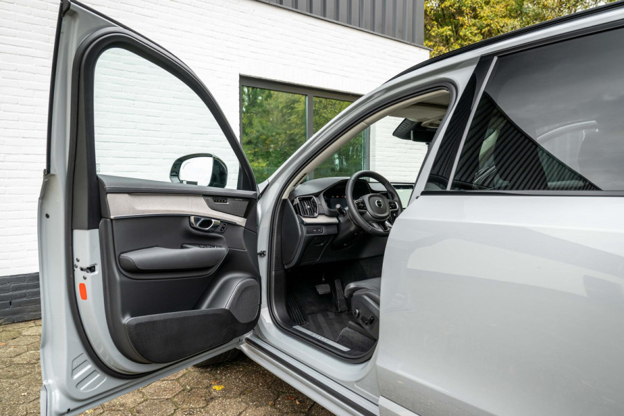 Volvo XC90 2.0 T8 AWD Plus Dark Luchtvering Stoelventilatie