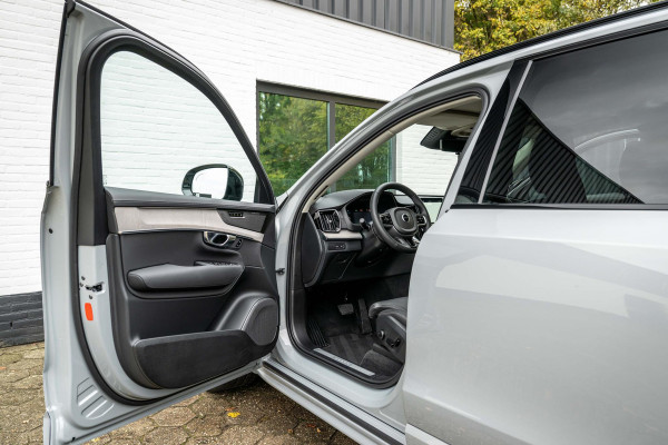 Volvo XC90 2.0 T8 AWD Plus Dark Luchtvering Stoelventilatie