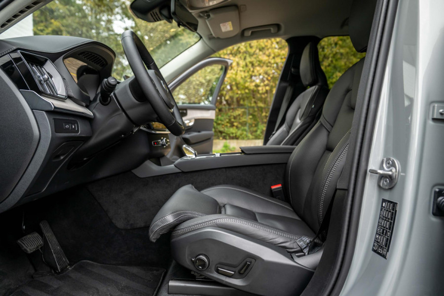 Volvo XC90 2.0 T8 AWD Plus Dark Luchtvering Stoelventilatie