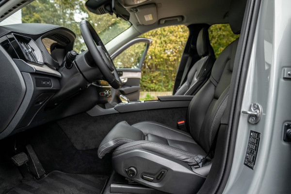 Volvo XC90 2.0 T8 AWD Plus Dark Luchtvering Stoelventilatie