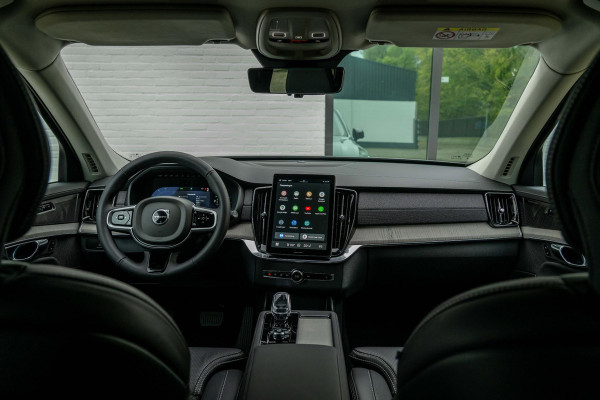 Volvo XC90 2.0 T8 AWD Plus Dark Luchtvering Stoelventilatie