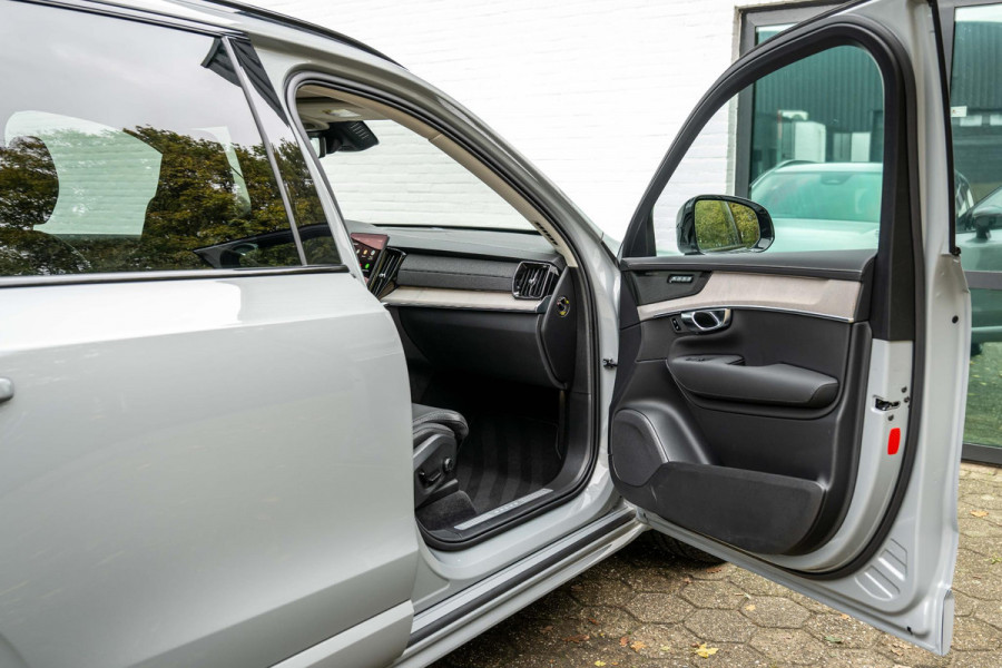 Volvo XC90 2.0 T8 AWD Plus Dark Luchtvering Stoelventilatie