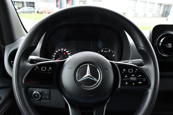 Mercedes-Benz Sprinter 315 1.9 CDI L2H2 RWD PB Edition Camera, Carplay, Dodehoek, 150pk, Automaat, Multimedia, Sensoren, Uniek!