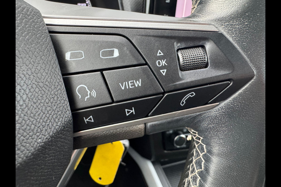 Seat Arona 1.0 TSI 110pk Automaat Style * Navigatie * Camera * Alcantara * Adaptieve Cruise Control *
