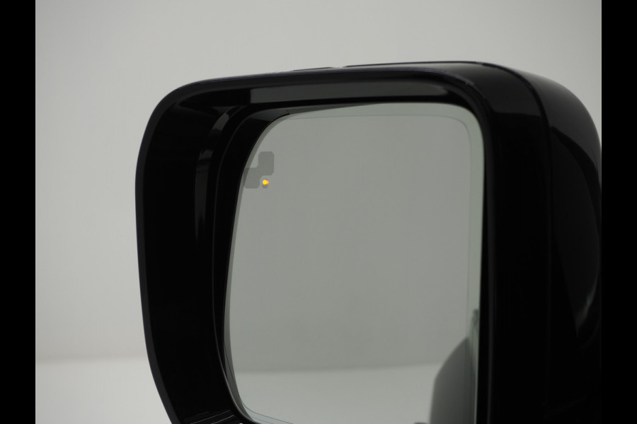 Land Rover Defender 110 2.0 P400e 110 Carpathian | Panoramadak | Black Design | Luchtvering | 360 | Adaptive | Trekhaak