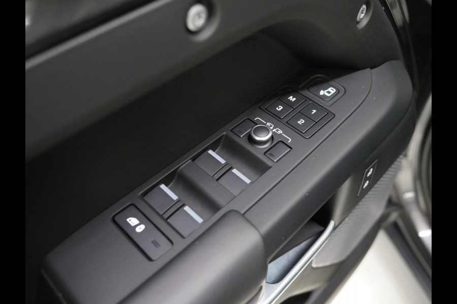 Land Rover Defender 110 2.0 P400e 110 Carpathian | Panoramadak | Black Design | Luchtvering | 360 | Adaptive | Trekhaak