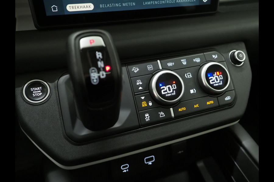 Land Rover Defender 110 2.0 P400e 110 Carpathian | Panoramadak | Black Design | Luchtvering | 360 | Adaptive | Trekhaak