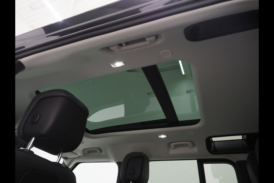 Land Rover Defender 110 2.0 P400e 110 Carpathian | Panoramadak | Black Design | Luchtvering | 360 | Adaptive | Trekhaak