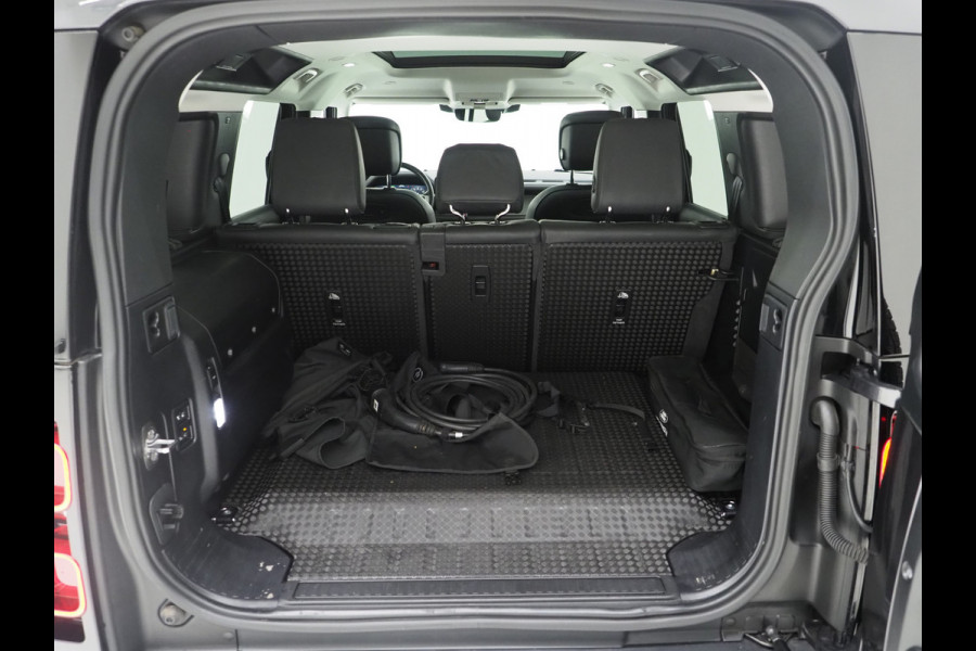 Land Rover Defender 110 2.0 P400e 110 Carpathian | Panoramadak | Black Design | Luchtvering | 360 | Adaptive | Trekhaak