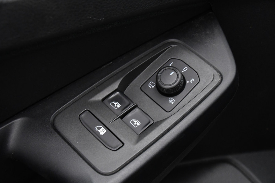 Volkswagen Caddy Cargo Maxi 2.0 TDI PB Edition Adaptieve Cruise, Carplay, LED, 122pk, Stoelverwarming, Trekhaak, Standkachel, Automaat, Uniek!