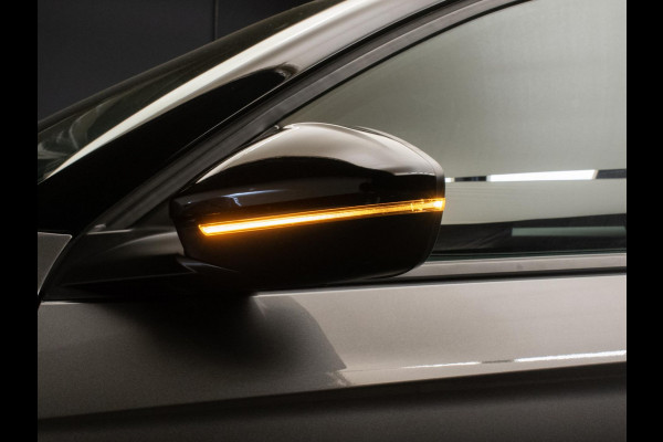 Opel CORSA-E GS Line 50 kWh Sport (APPLE CARPLAY,NAVI,DIGITALE COCKPIT,CRUISE,SPORTSTOELEN,CAMERA,GETINT,NETTESTAAT)