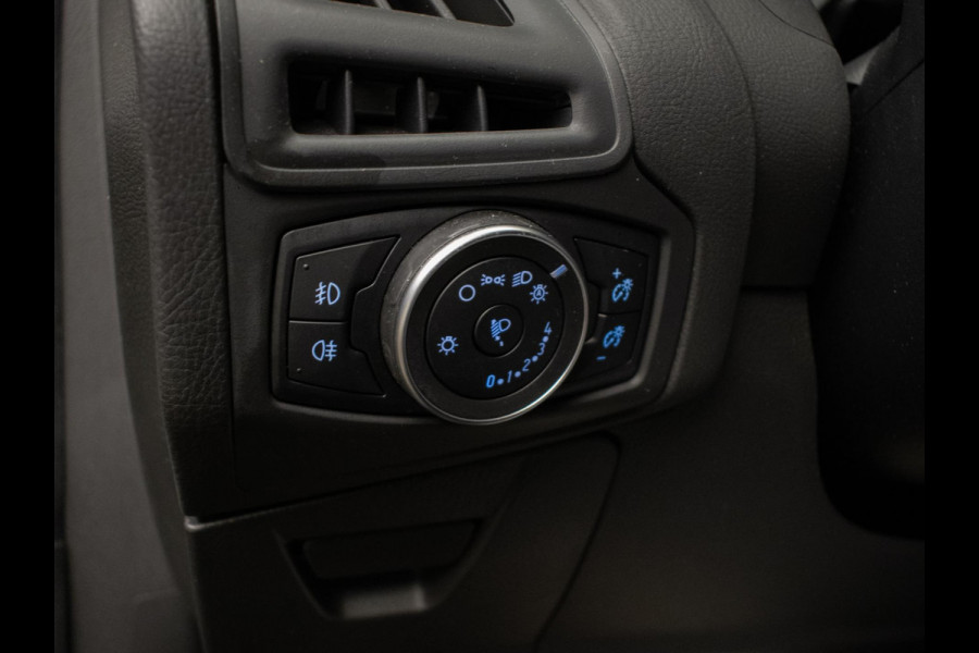 Ford FOCUS Wagon 1.0 Lease Sport Edition (APPLE CARPLAY,NAVI,CRUISE,SPORTSTOELEN,LM VELGEN,PDC,GETINT,NETTESTAAT) Ford FOCUS Wagon 1.0 Lease Sport Edition (APPLE CARPLAY,NAVI,CRUISE,SPORTSTOELEN,LM VELGEN,PDC,GETINT,NETTESTAAT)