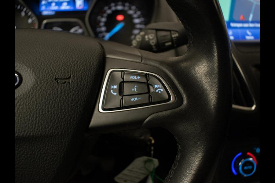 Ford FOCUS Wagon 1.0 Lease Sport Edition (APPLE CARPLAY,NAVI,CRUISE,SPORTSTOELEN,LM VELGEN,PDC,GETINT,NETTESTAAT) Ford FOCUS Wagon 1.0 Lease Sport Edition (APPLE CARPLAY,NAVI,CRUISE,SPORTSTOELEN,LM VELGEN,PDC,GETINT,NETTESTAAT)