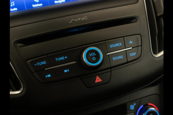 Ford FOCUS Wagon 1.0 Lease Sport Edition (APPLE CARPLAY,NAVI,CRUISE,SPORTSTOELEN,LM VELGEN,PDC,GETINT,NETTESTAAT) Ford FOCUS Wagon 1.0 Lease Sport Edition (APPLE CARPLAY,NAVI,CRUISE,SPORTSTOELEN,LM VELGEN,PDC,GETINT,NETTESTAAT)