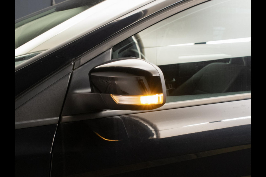 Ford FOCUS Wagon 1.0 Lease Sport Edition (APPLE CARPLAY,NAVI,CRUISE,SPORTSTOELEN,LM VELGEN,PDC,GETINT,NETTESTAAT) Ford FOCUS Wagon 1.0 Lease Sport Edition (APPLE CARPLAY,NAVI,CRUISE,SPORTSTOELEN,LM VELGEN,PDC,GETINT,NETTESTAAT)