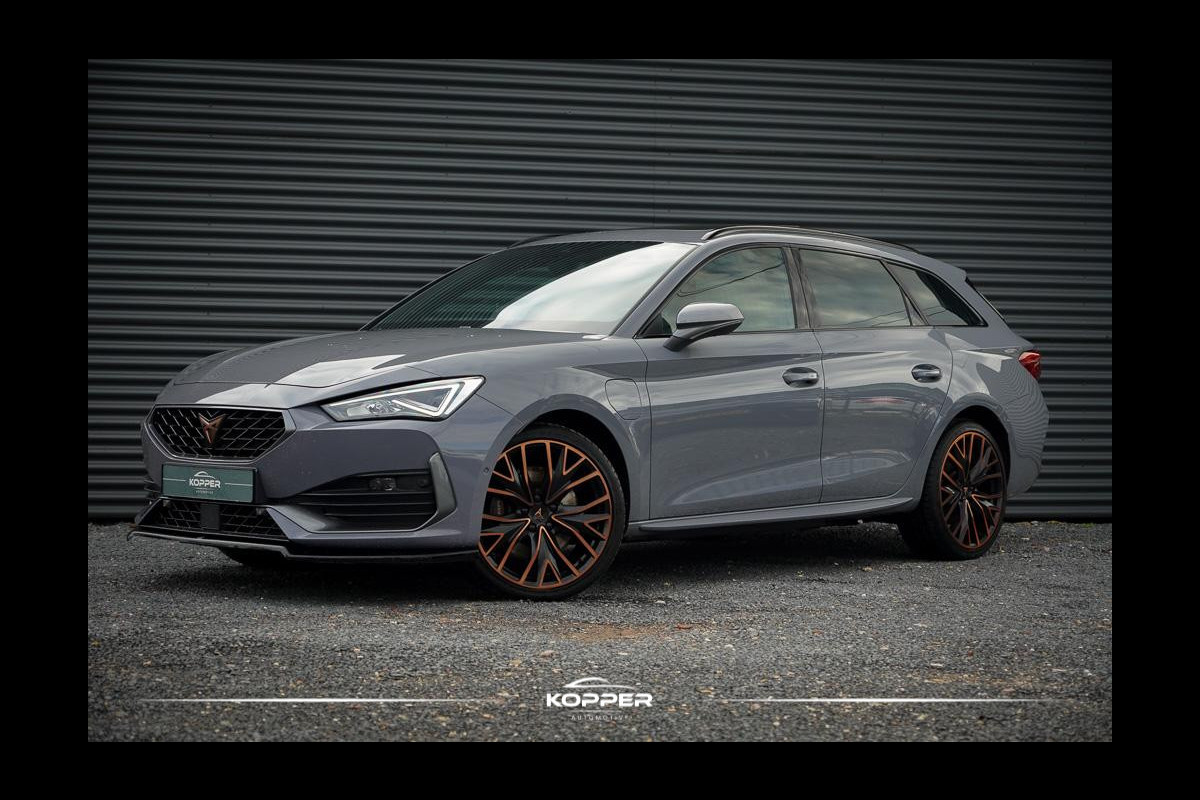 CUPRA Leon Sportstourer 1.4 e-Hybrid VZ Copper Edition / Pano / Adaptive Cruise / 19''