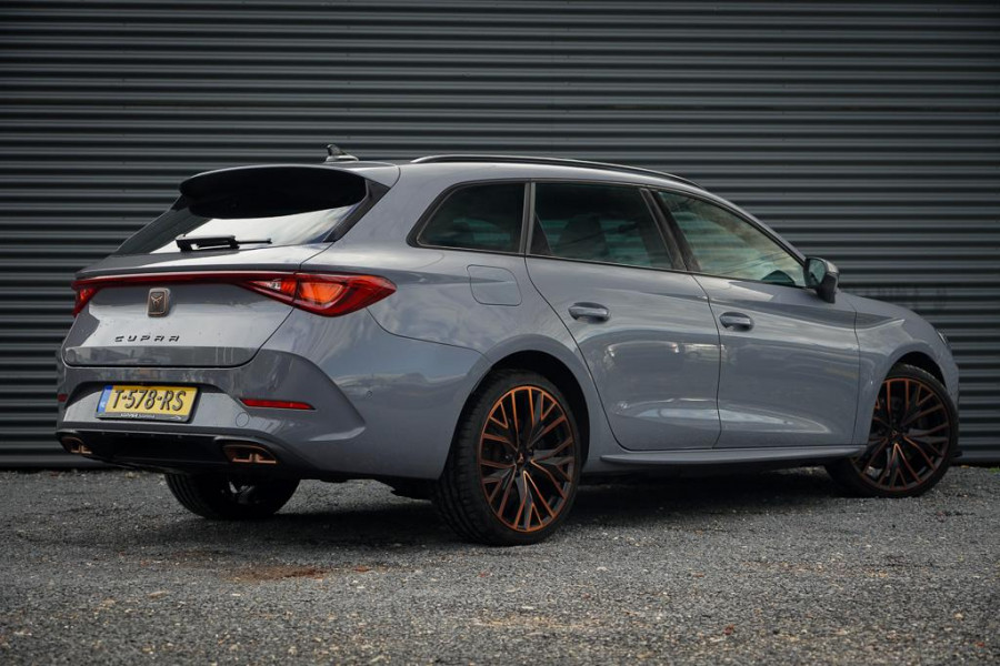 CUPRA Leon Sportstourer 1.4 e-Hybrid VZ Copper Edition / Pano / Adaptive Cruise / 19''
