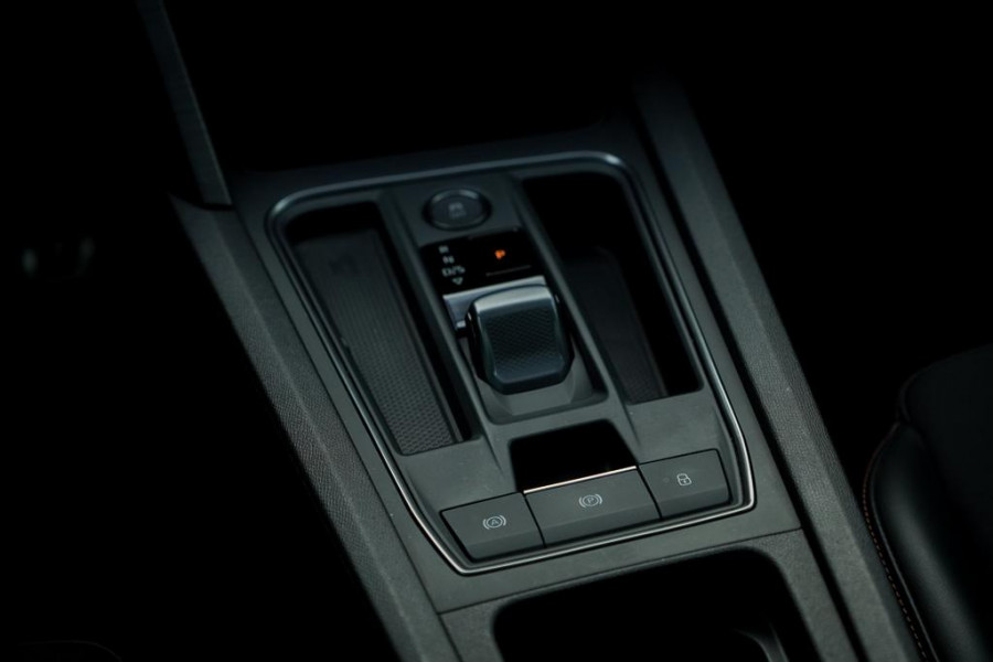 CUPRA Leon Sportstourer 1.4 e-Hybrid VZ Copper Edition / Pano / Adaptive Cruise / 19''