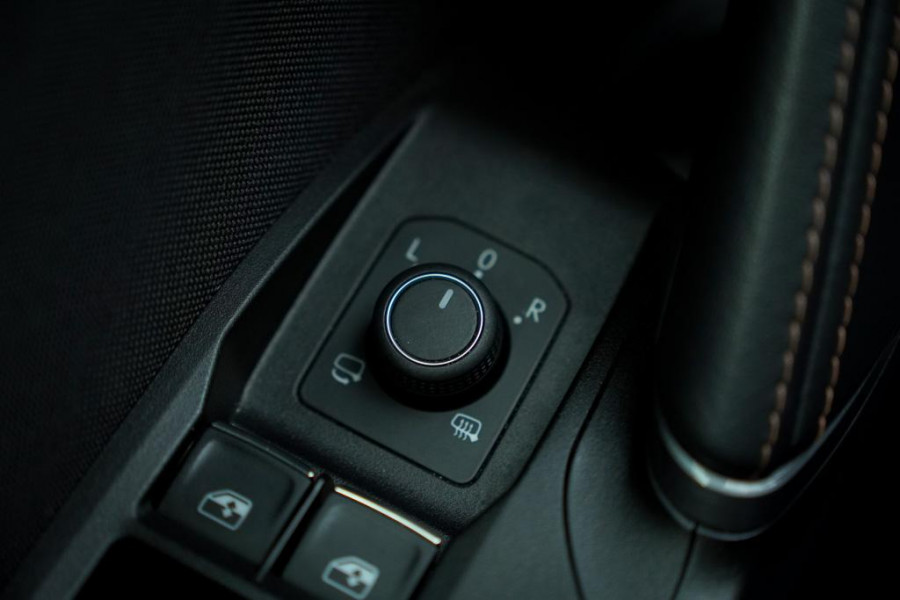 CUPRA Leon Sportstourer 1.4 e-Hybrid VZ Copper Edition / Pano / Adaptive Cruise / 19''