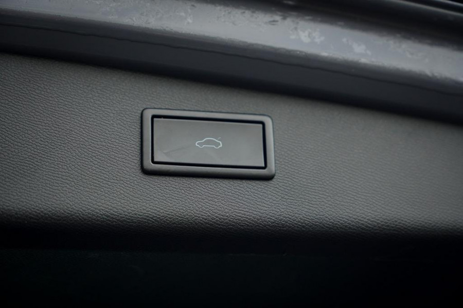 CUPRA Leon Sportstourer 1.4 e-Hybrid VZ Copper Edition / Pano / Adaptive Cruise / 19''