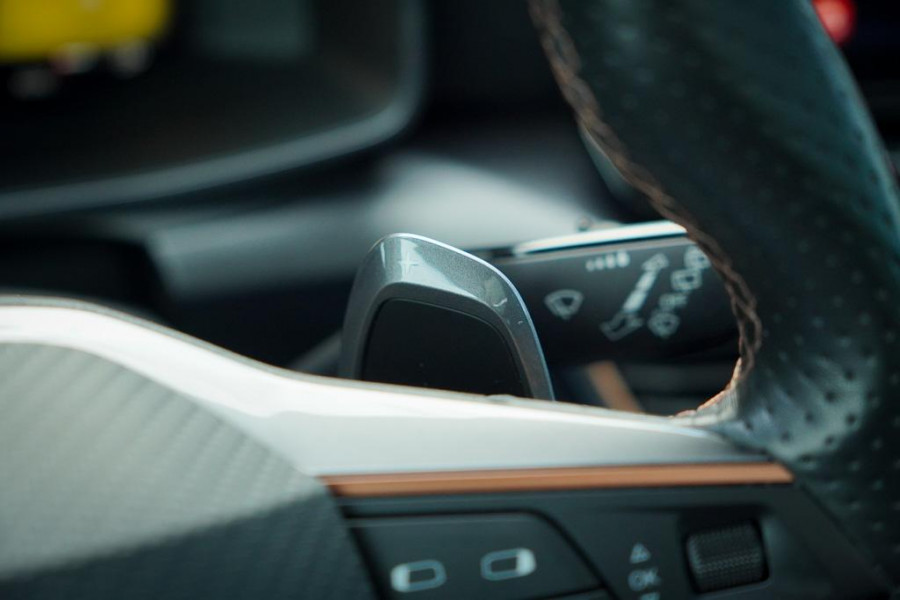 CUPRA Leon Sportstourer 1.4 e-Hybrid VZ Copper Edition / Pano / Adaptive Cruise / 19''