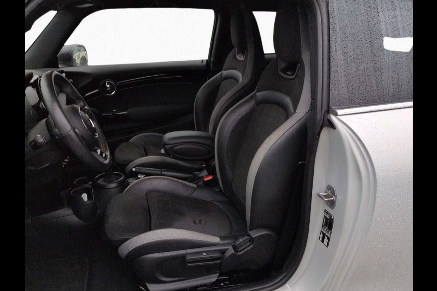 MINI 1.5 Cooper ** JOHN COOPER WORKS, LED, NAVI+, JCW SPORTST, PANORAMA, VIRTUAL, HuD, ADAPT. ONDERST. ** 1e EIG - UNFALLLFREI ** ** INFORMEER OOK NAAR ONZE AANTREKKELIJKE FINANCIAL-LEASE TARIEVEN **