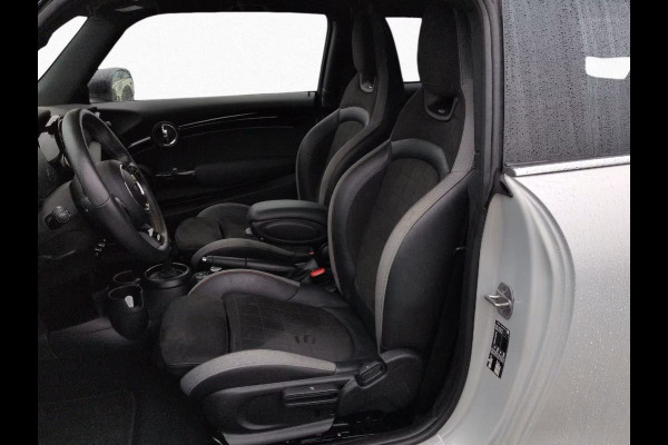 MINI 1.5 Cooper ** JOHN COOPER WORKS, LED, NAVI+, JCW SPORTST, PANORAMA, VIRTUAL, HuD, ADAPT. ONDERST. ** 1e EIG - UNFALLLFREI ** ** INFORMEER OOK NAAR ONZE AANTREKKELIJKE FINANCIAL-LEASE TARIEVEN **