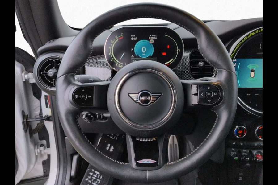 MINI 1.5 Cooper ** JOHN COOPER WORKS, LED, NAVI+, JCW SPORTST, PANORAMA, VIRTUAL, HuD, ADAPT. ONDERST. ** 1e EIG - UNFALLLFREI ** ** INFORMEER OOK NAAR ONZE AANTREKKELIJKE FINANCIAL-LEASE TARIEVEN **