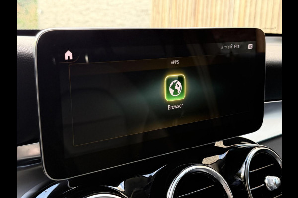 Mercedes-Benz GLC 300e 4MATIC Automaat | Vol leer | LED verlichting | Stoelverwarming | Elektrisch verstelbare stoelen | Blauw metallic | Climate