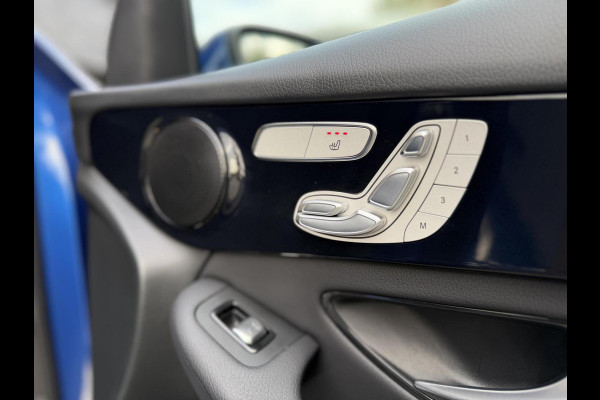Mercedes-Benz GLC 300e 4MATIC Automaat | Vol leer | LED verlichting | Stoelverwarming | Elektrisch verstelbare stoelen | Blauw metallic | Climate
