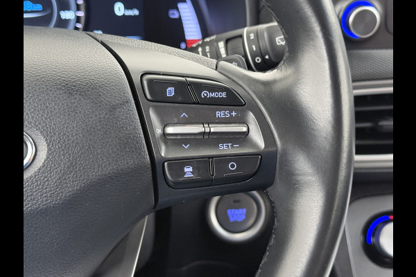 Hyundai Kona EV 64kWh Leer Warmtepomp Camera Adap. Cruise + stop&go Apple Carplay Android Comfort Ecc Pdc Navi* Isofix DAB Led Lmv 17" Lane Assist FCA Keyless 1e Eigenaar Origineel Nederlandse Auto